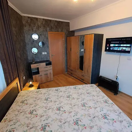 Viva 4 To The Door Complex Grand Monastery Apartment *